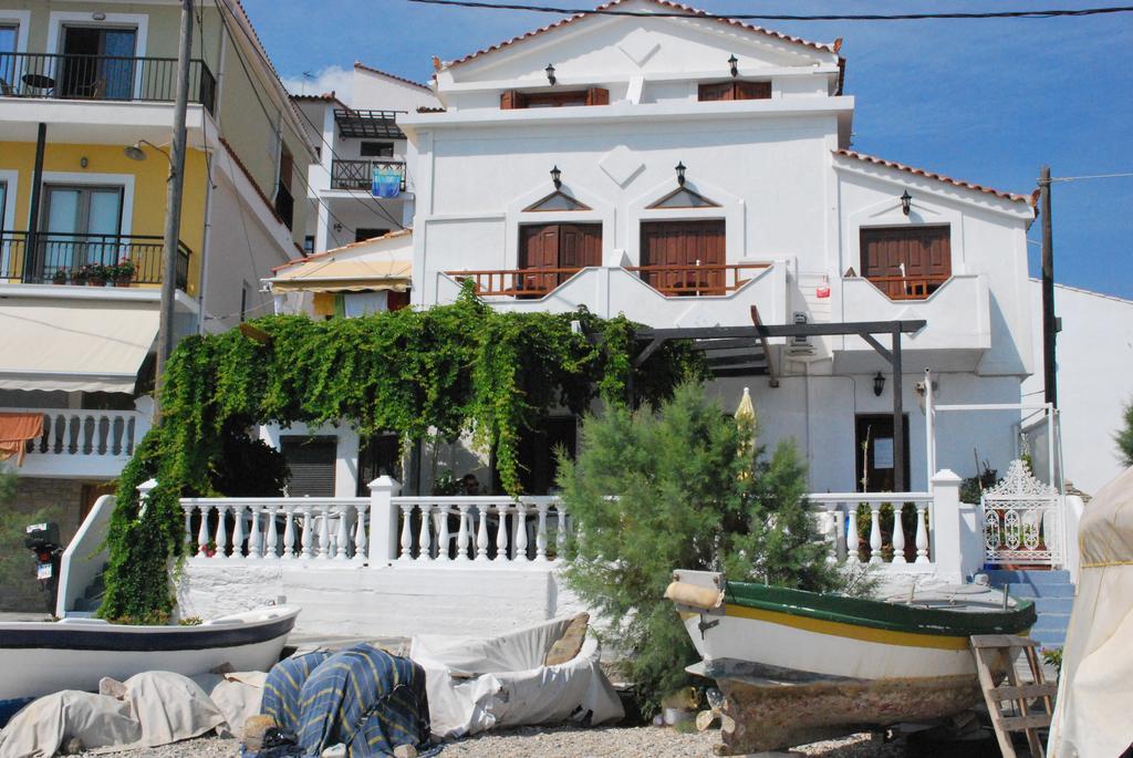 Despina Studios Kokkari Exterior foto